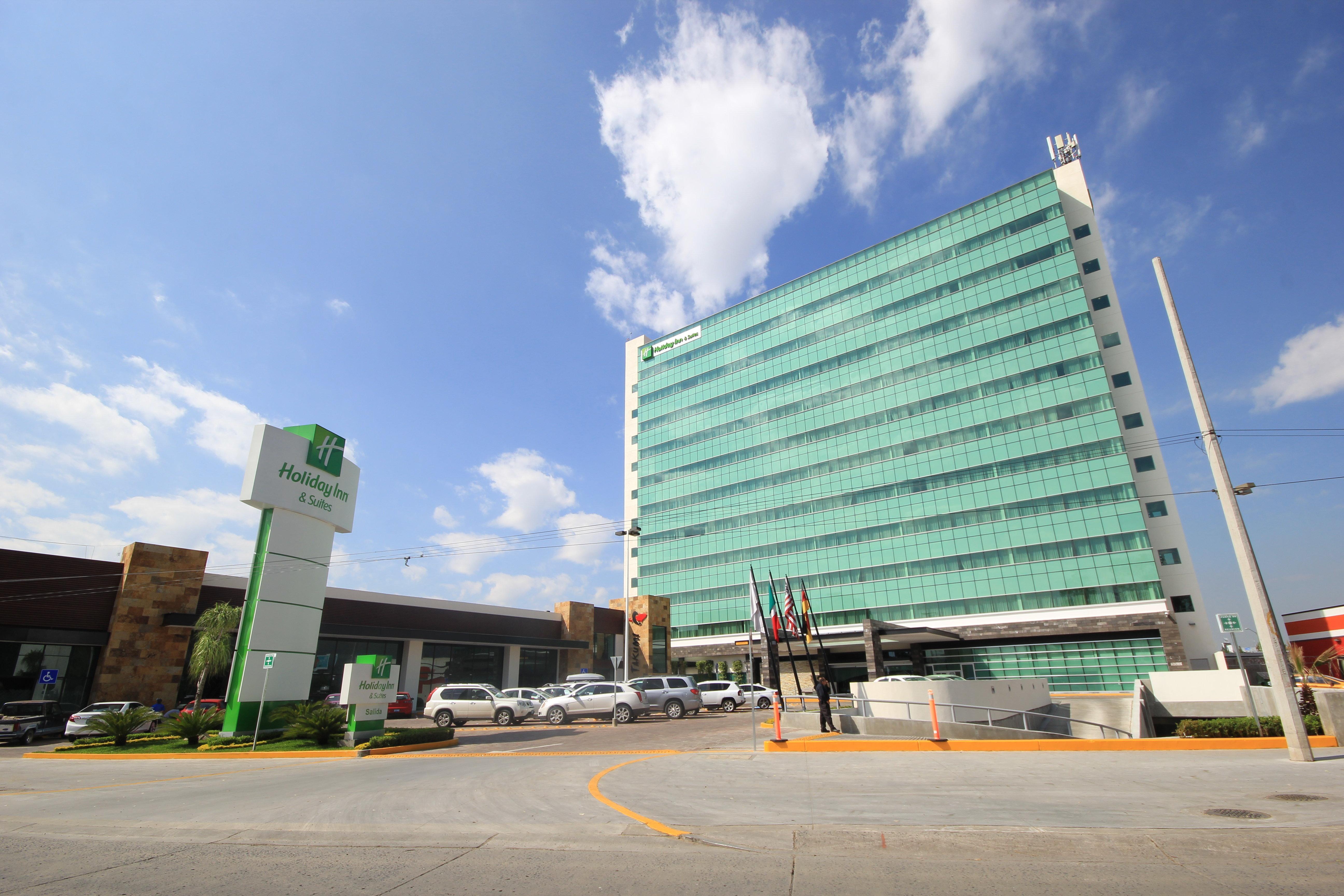 Holiday Inn & Suites Plaza Mayor By Ihg Leon Bagian luar foto